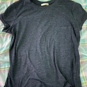 😍Womens Shirt (looks Prettier if worn)